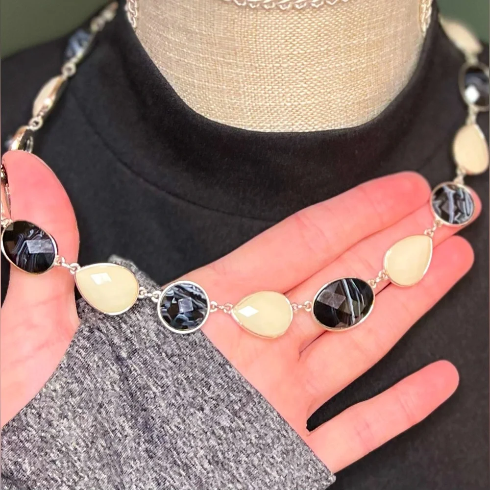 Vintage Black & White Glass Bead Adjustable Length Boho Necklace - Picture 3 of 9